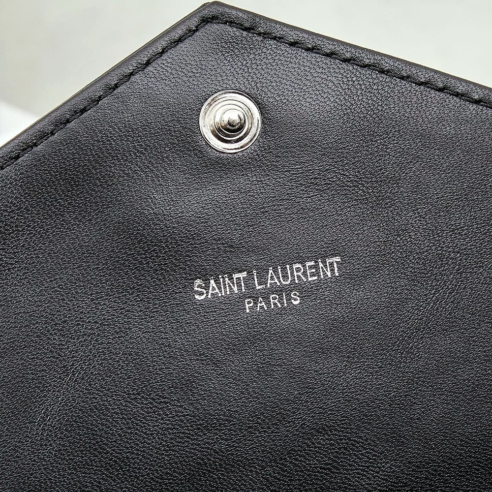 Saint Laurent Envelope Medium Bag - Picture 6 of 8